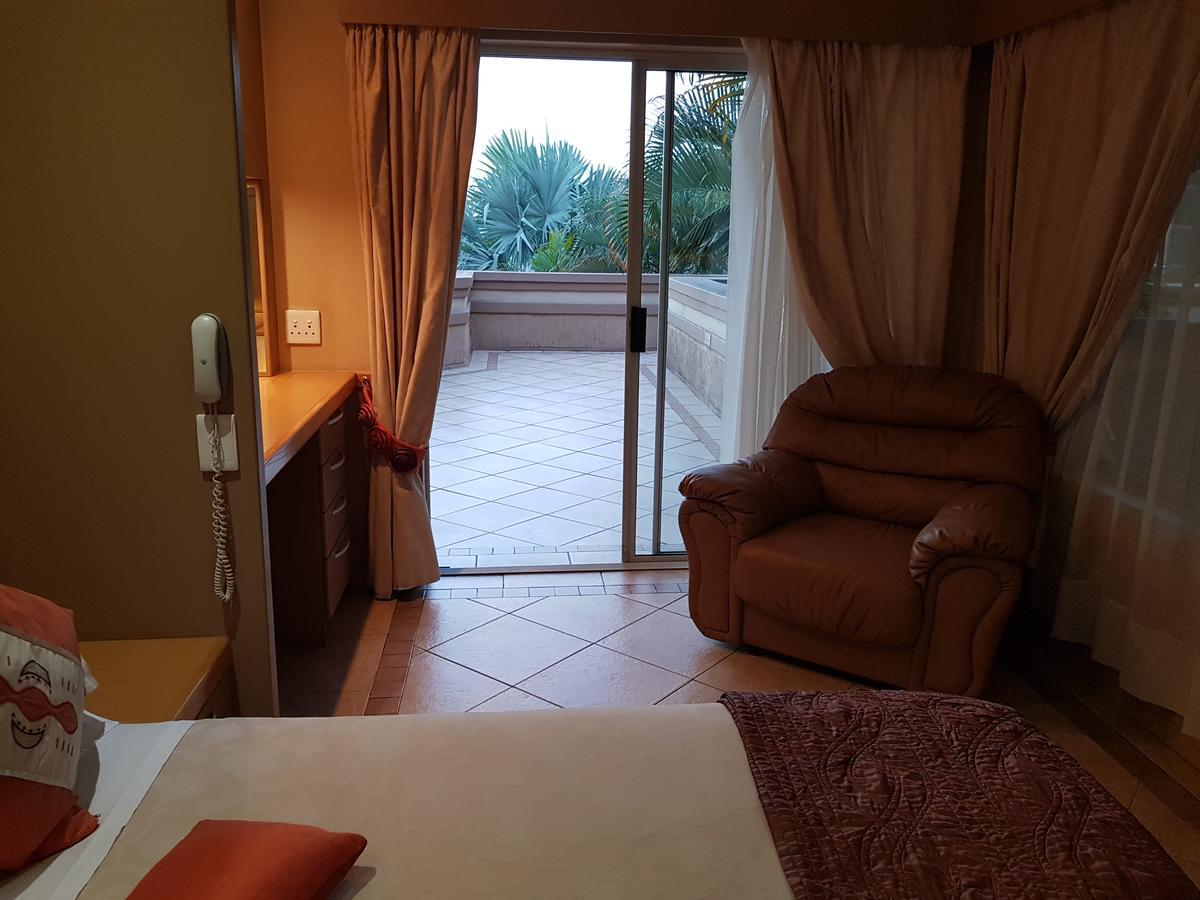 Bubez Guesthouse バーバートン エクステリア 写真